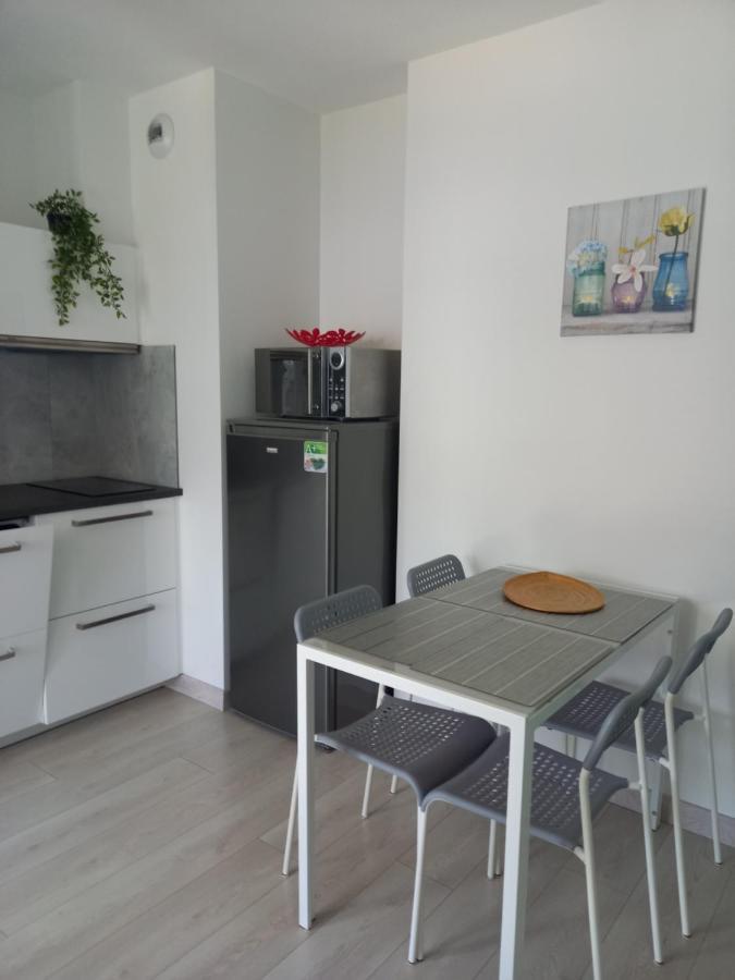 Apartament Mila Z Duzym Tarasem I Miejscem Parkingowym Kolobrzeg Ngoại thất bức ảnh