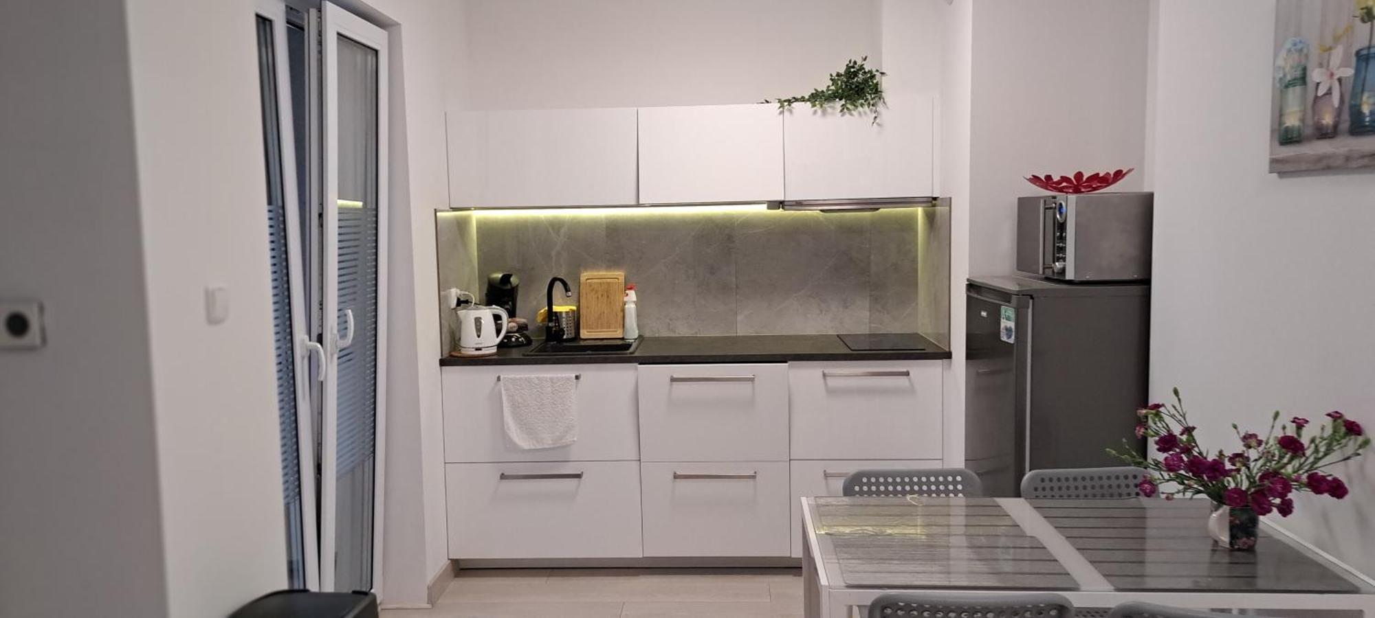 Apartament Mila Z Duzym Tarasem I Miejscem Parkingowym Kolobrzeg Ngoại thất bức ảnh